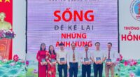 Sống Để Kể Lại Những Anh Hùng