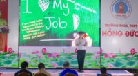 Chuẩn bị chung kết hùng biện tiếng Anh Hồng Đức 2024-1